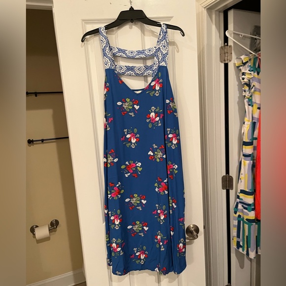 Matilda Jane Dresses & Skirts - Beautiful silky Matilda Jane Dress